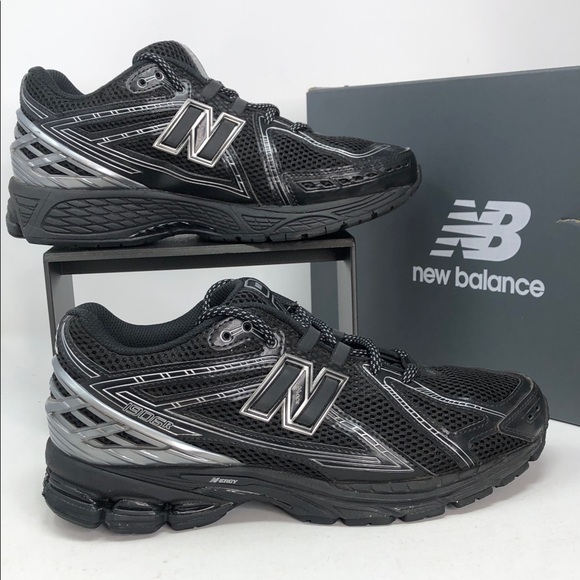 New Balance Other - New Balance Mens 1906R Black Grey U1906ROS Classic Sneakers - Size 8.5